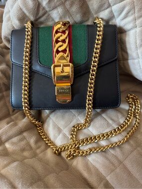 GUCCI Sylvie Small Black Leather Crossbody, Green & Red Sherry Line & Gold Chain